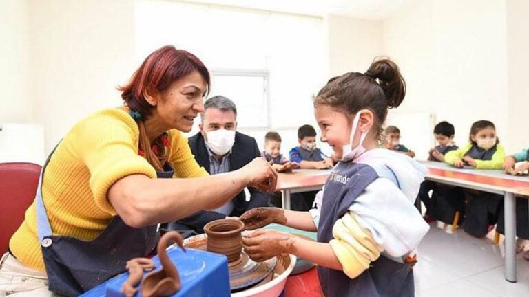 Toprak sanatla buluşuyor